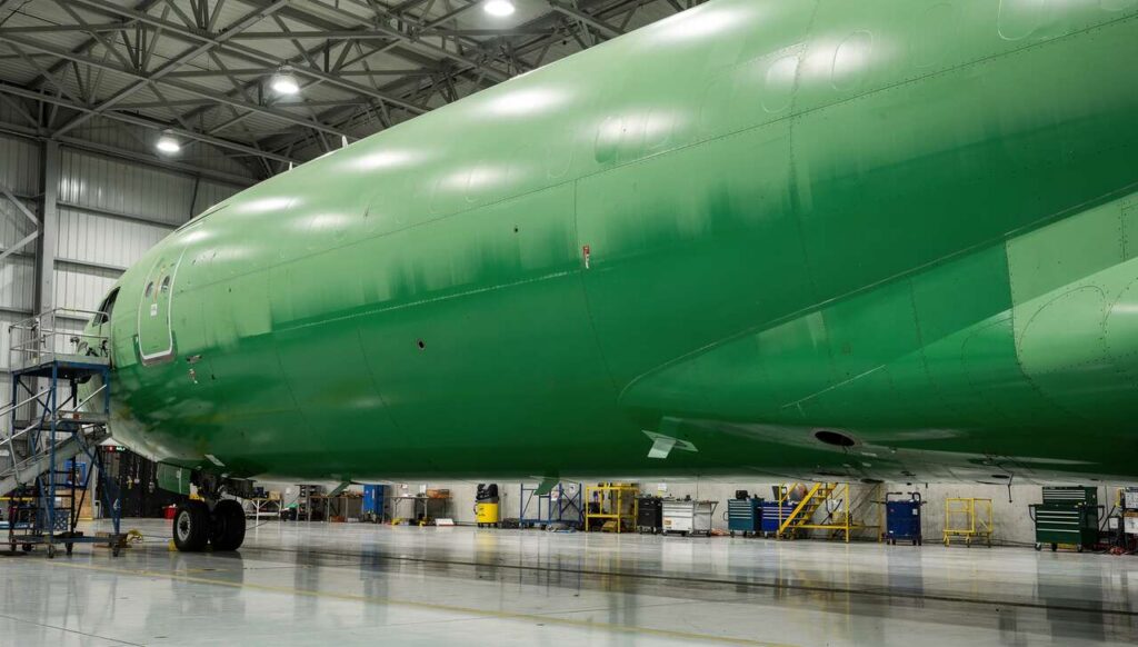 Perché le nuove fusoliere Boeing sono verdi? Il motivo tecnico dietro il colore