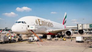 Emirates ritira l’Airbus A380 da queste 4 rotte USA: la lista ufficiale